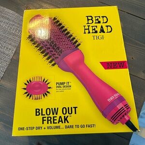 BedHead Blow out freak Hair dryer and volumizer
